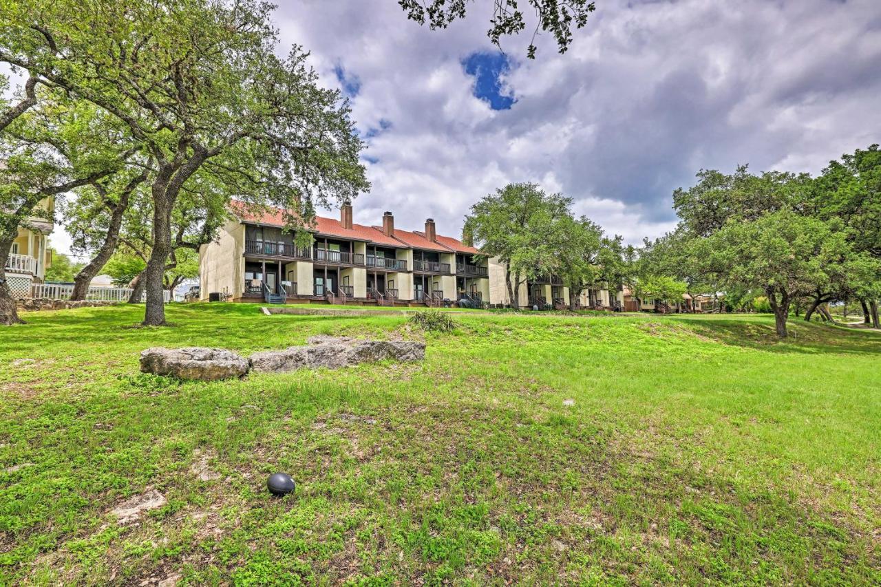 Modern Lakeside Golf Course Retreat With Deck! Canyon Lake Exterior photo
